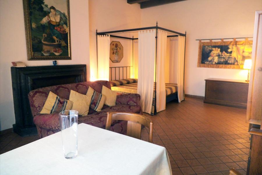 Casale Mostacciano 3*