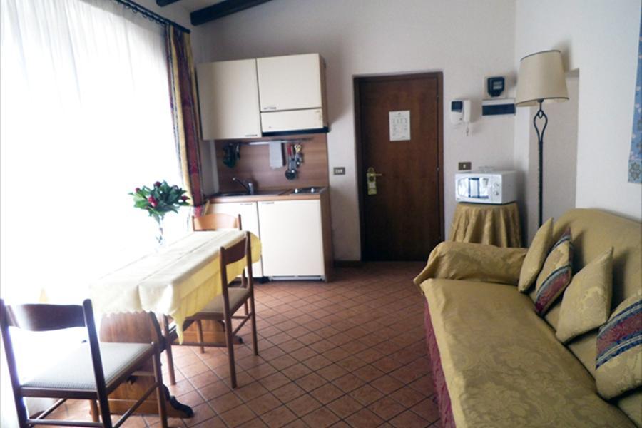 Casale Mostacciano Roma