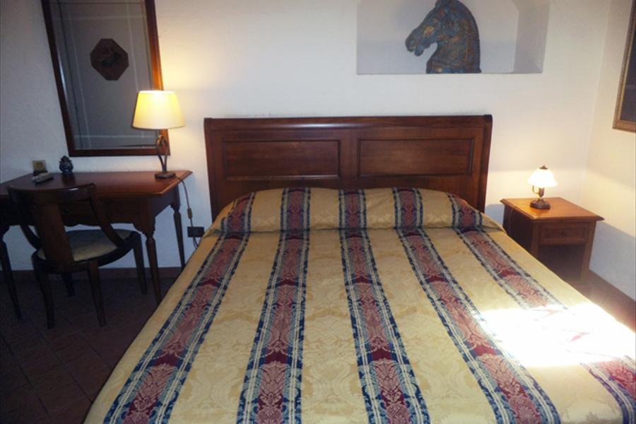 Apart-hotel Casale Mostacciano