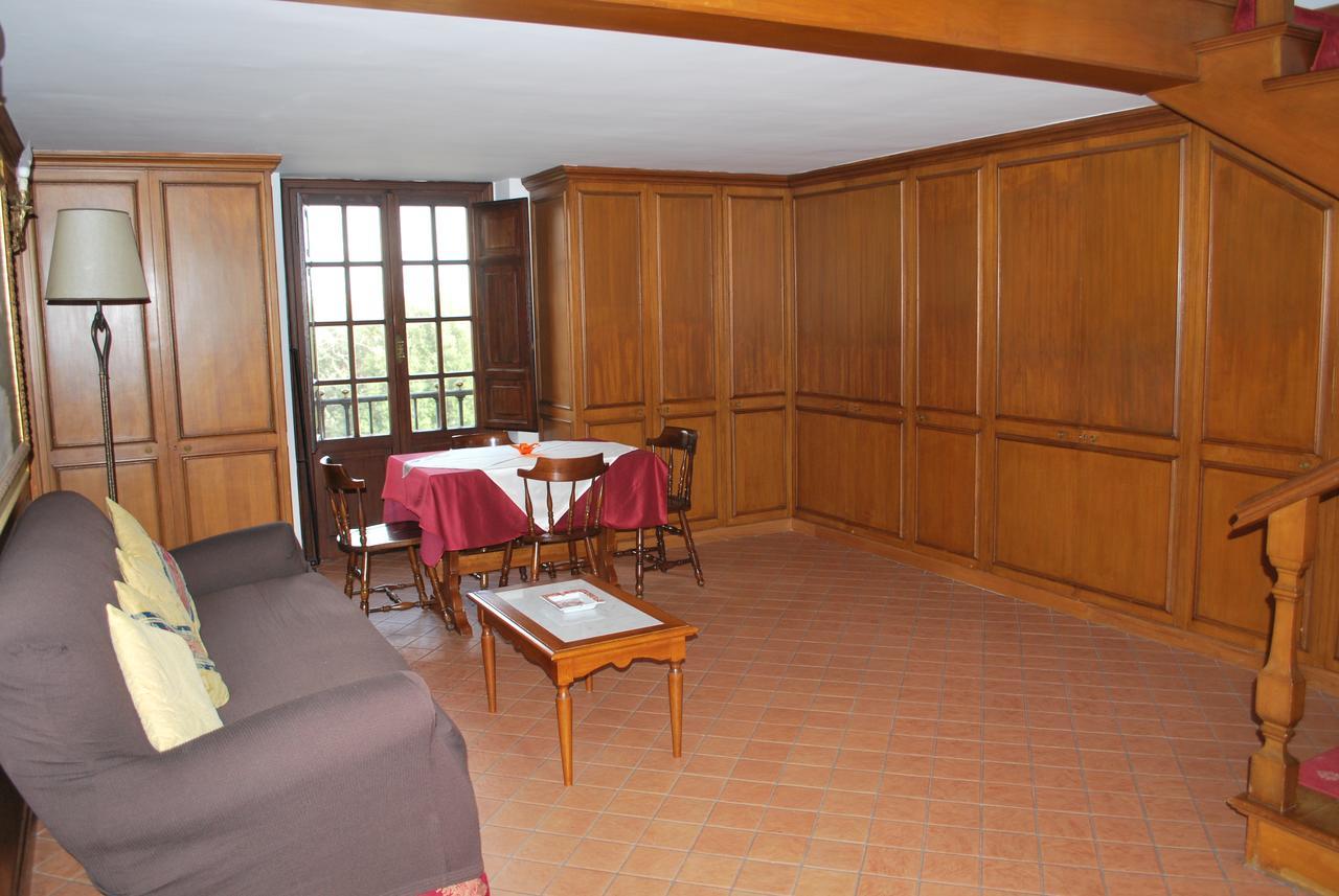 Casale Mostacciano 3* Roma