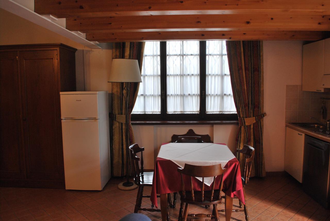Casale Mostacciano 3* Roma