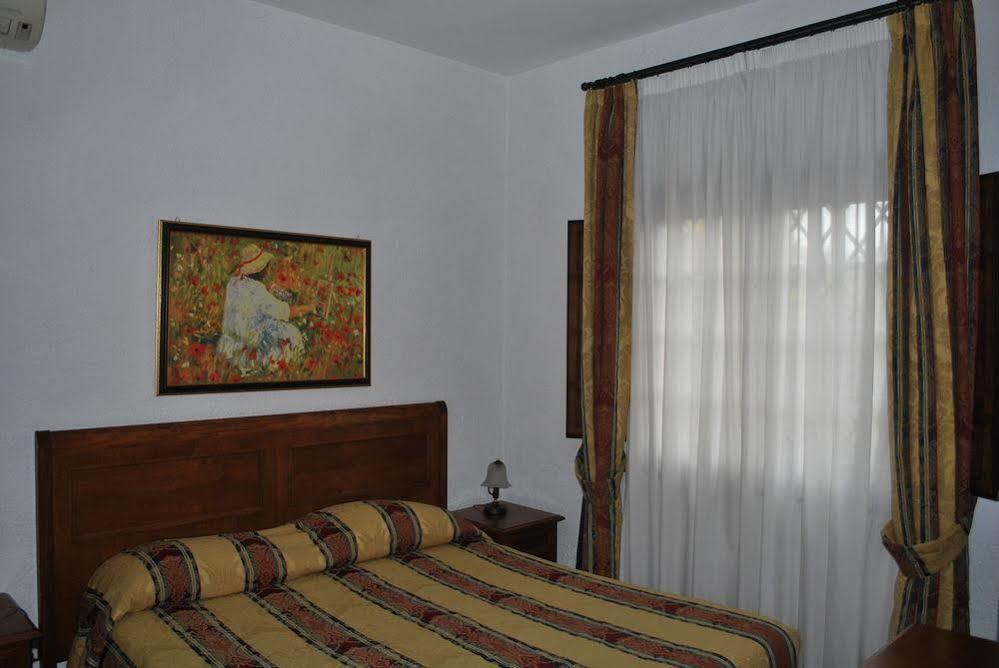 Apart-hotel Casale Mostacciano 3*